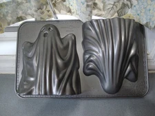 NWOT NORDIC WARE GHOSTS BAKEWARE 10 CUPS 2.3 LITERS CAST ALUMINUM PAN MOLD USA