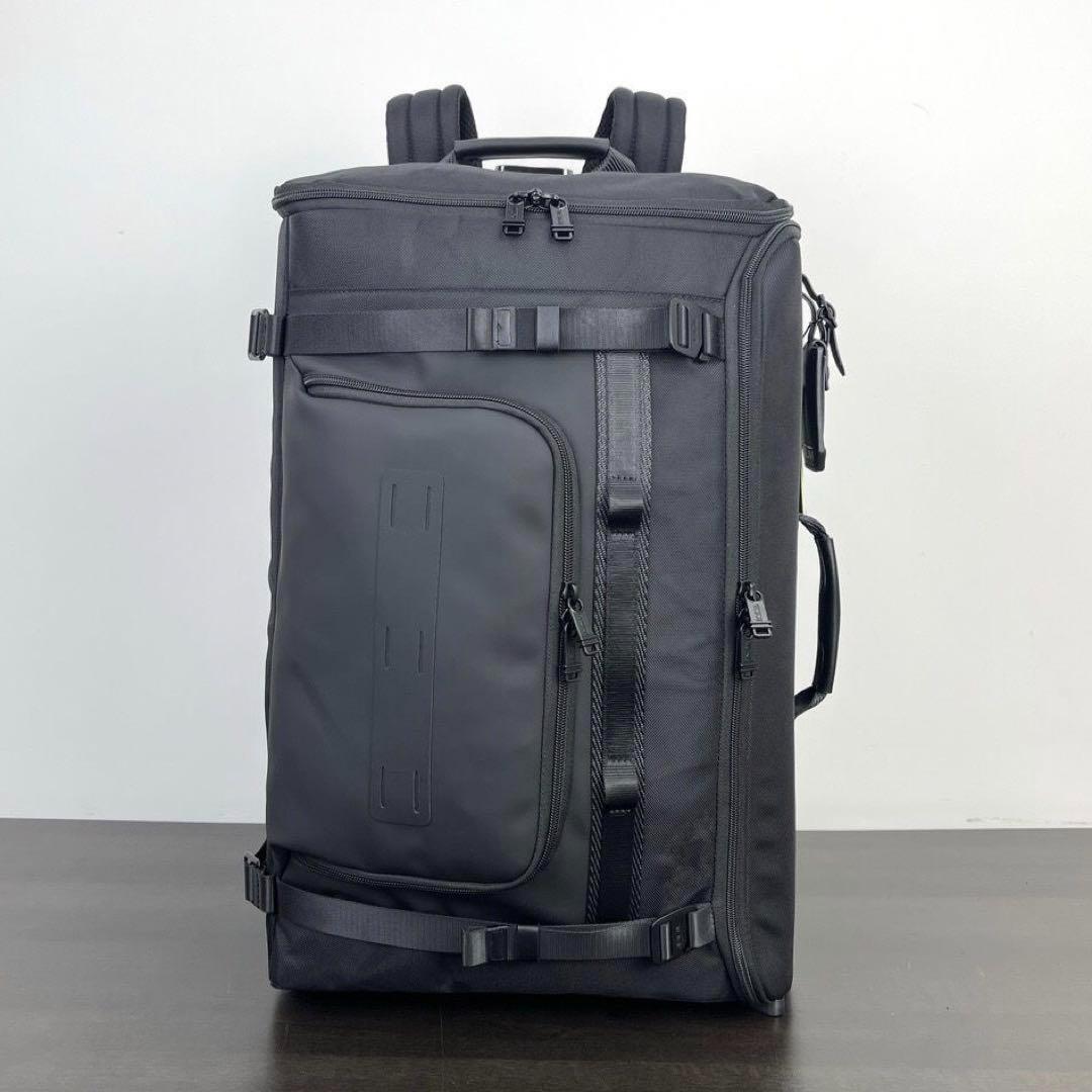 Mochila TUMI Endurance 232720 Negra Exterior Trekking Outlet Nueva