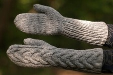 Gray womens mittens Bella Swan mittens Cable mittens Twilight Womens wool winter