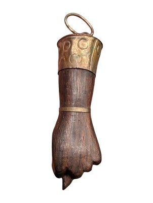 Vintage Carved Wood Figa Hand Mano Fist Protection Lucky Talisman Charm Pendant 