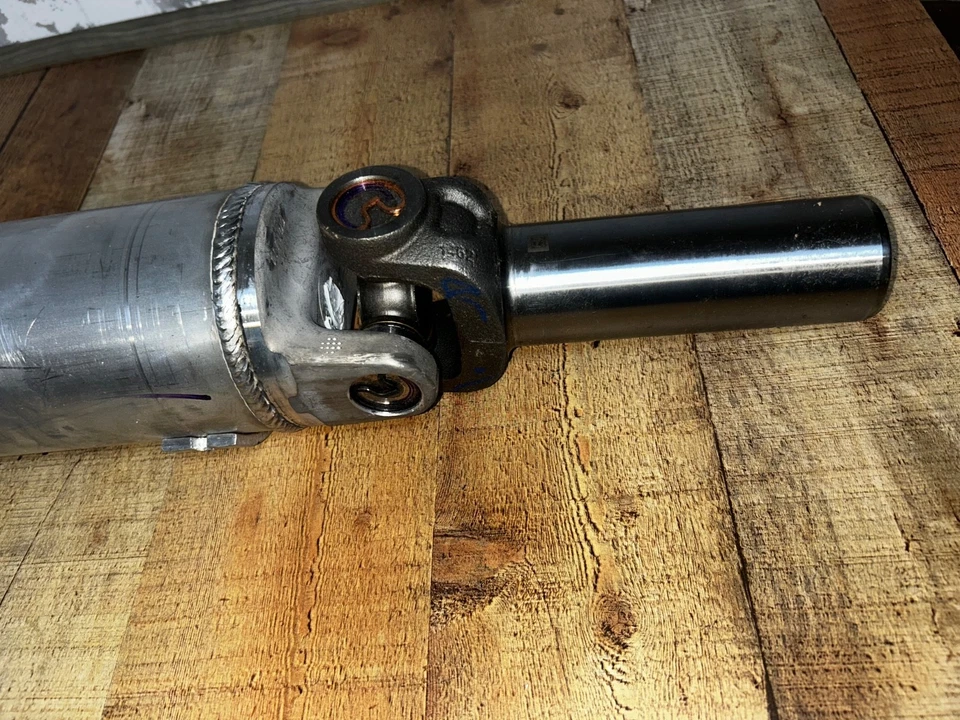 Eixo de transmissão traseiro 84675732 AC Delco para Chevy SaVana Suburban Yukon Express Van - Imagem 2 de 4