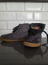 Blue leopard print Toms size 6 womens