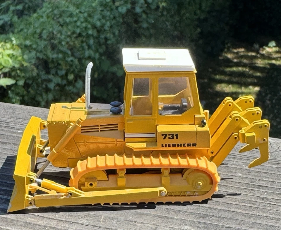 Vintage Gescha/ Conrad Liebherr 731 Dozer - 1:50 ( 4.5”) - Image 3 of 4