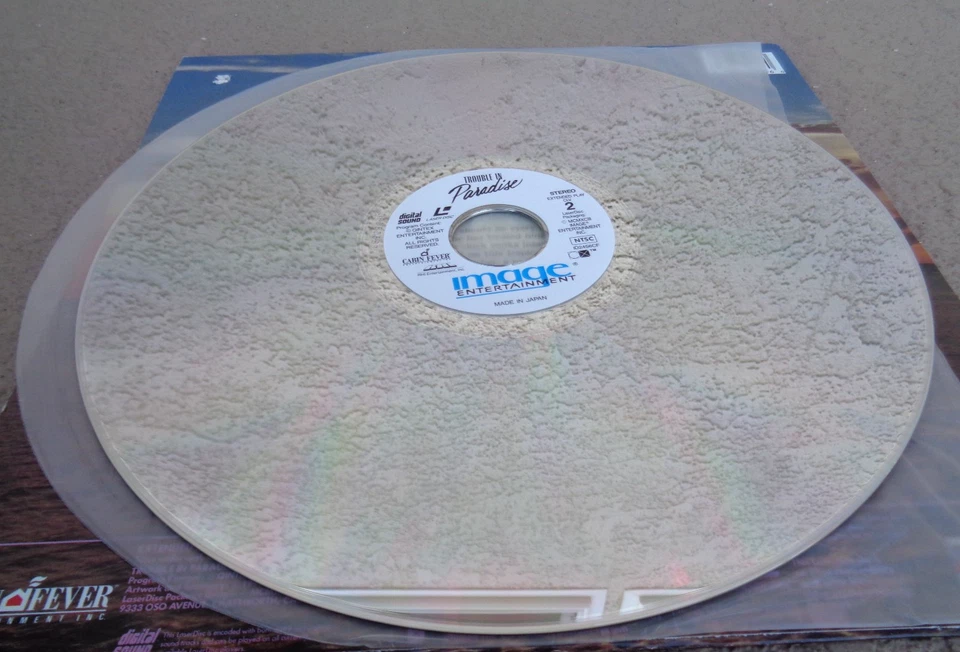 TROUBLE IN PARADISE (1989) LASERDISC RAQUEL WELCH HTF (CABIN FEVER ENT) TESTED - Image 3 of 4