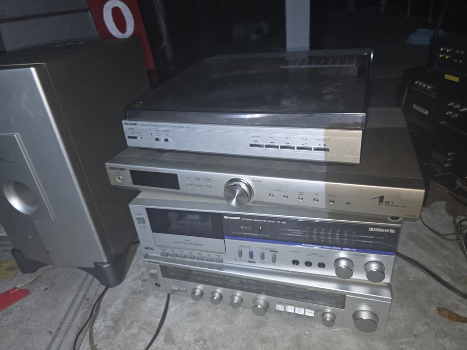 Tocadiscos de seguimiento lineal Sharp RP-113 - Funciona bien Foto 2 de 4