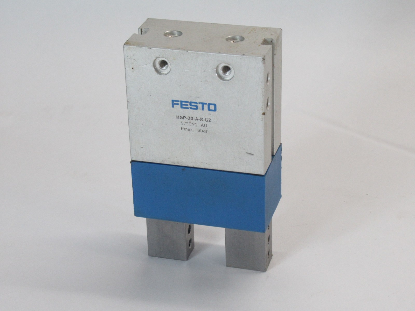 Festo 525891 HGP-20-A-B-G2 Parallel Gripper Size 20 6.5mm Stroke 8bar USED
