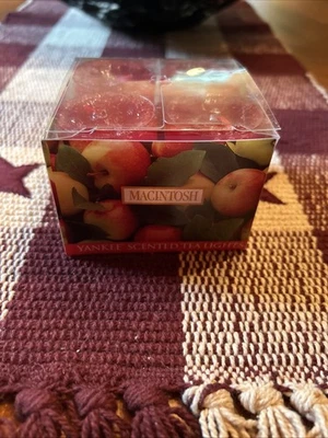 YANKEE CANDLE TEA LIGHTS MACINTOSH APPLES NEW NIB 12 SCENTED TEALIGHTS - Image 1 of 4