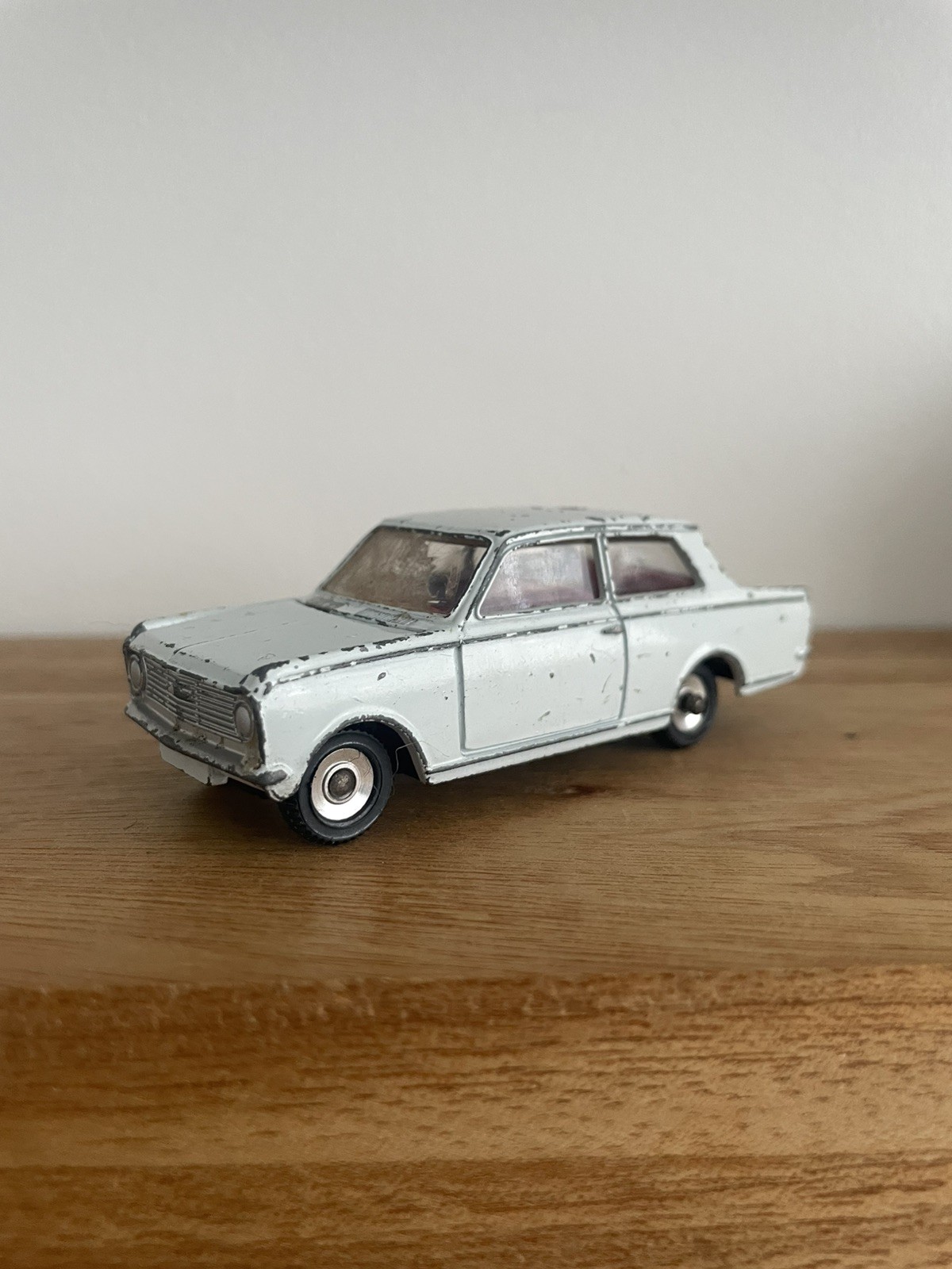 A boxed Dinky Toys No.136 metallic light blue Vauxhall Viva, M, box VG-Ex A boxed Dinky Toys No.136 metallic light blue Vauxhall Viva, M, box VG-Ex