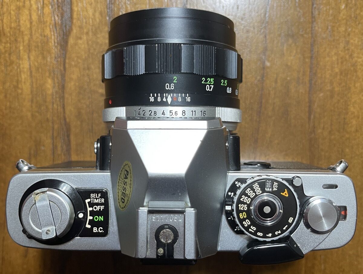 Minolta MC Rokkor-PF 58mm 1:1.4 f1.4 f/1.4 w/ Minolta XG9 Minolta MC Rokkor-PF 58mm 1:1.4 f1.4 f/1.4 w/ Minolta XG9