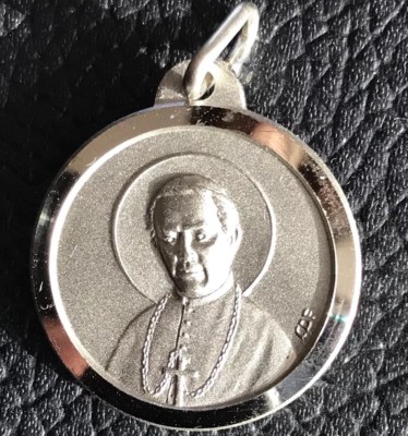 VINTAGE ITALIAN SILVER PLATE ST. JOHN NEUMANN RELIGIOUS MEDAL CATHOLIC