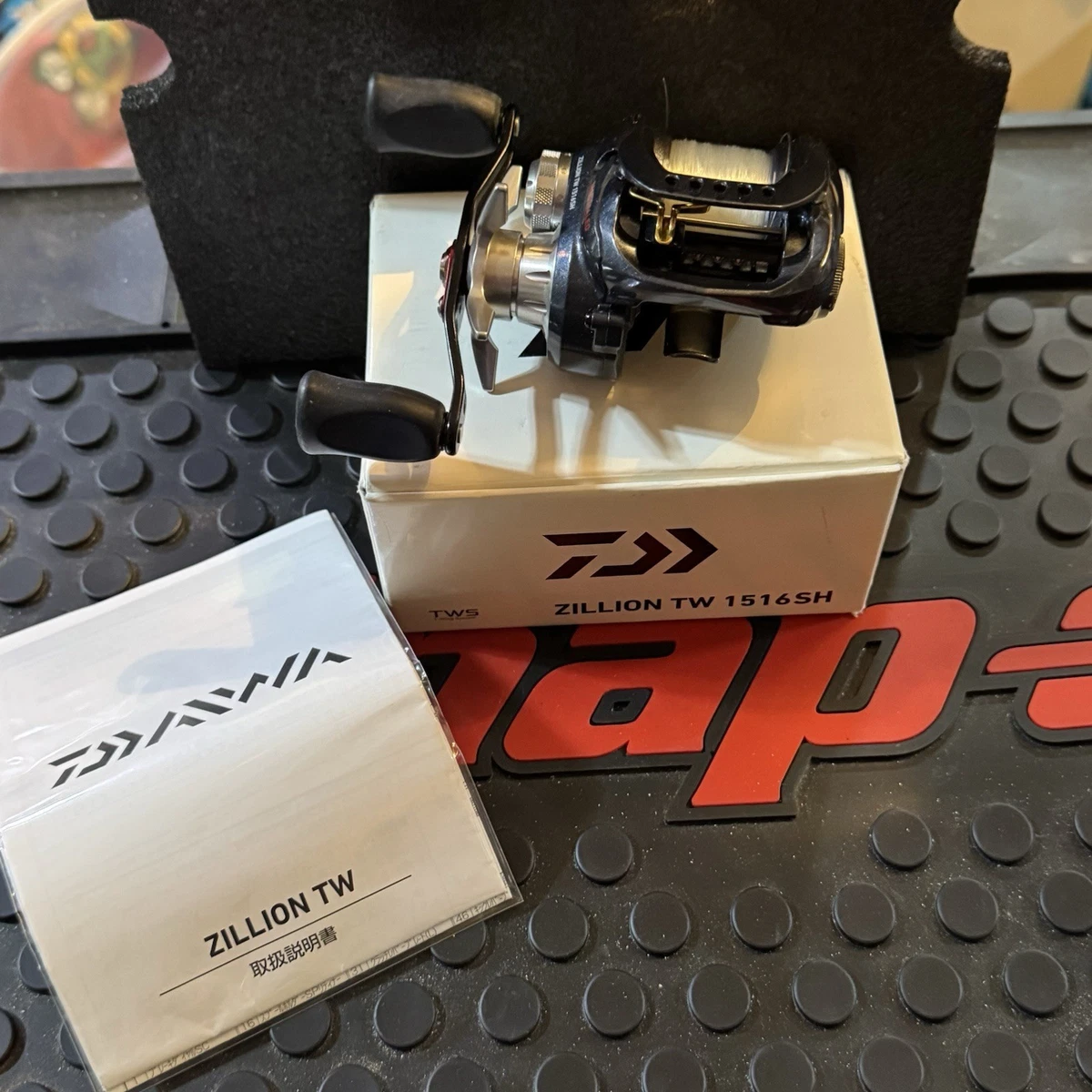 Рыболовные катушки для заброса приманки Daiwa Zillion - огромный