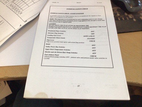 Gebrauchte Virgin Atlantic Boeing 747-100/-200 Operating Procedures Draft 1995 - Bild 8 von 24