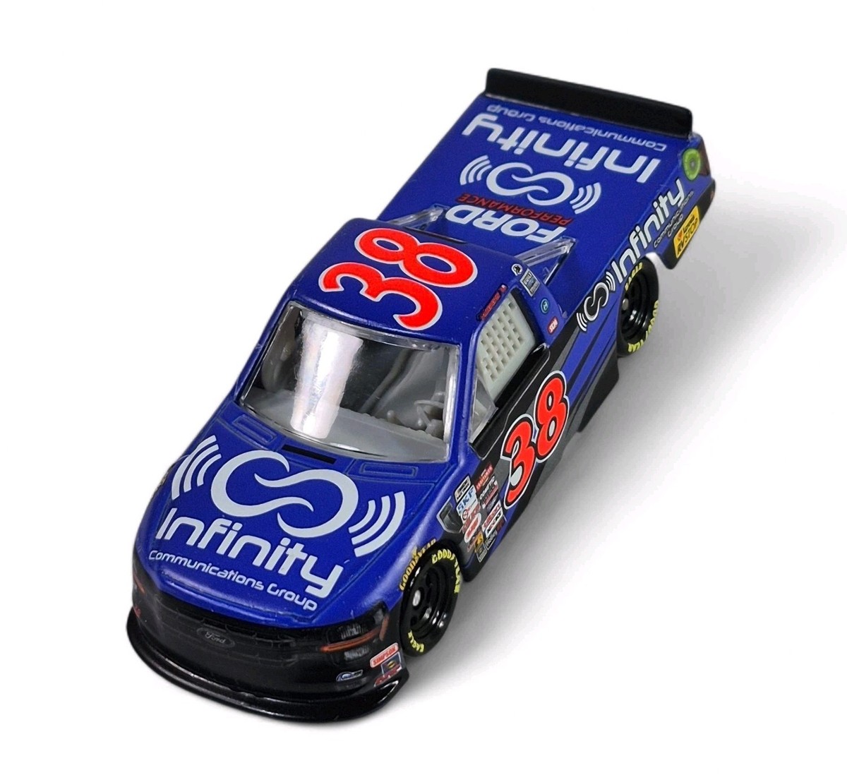 LAYNE RIGGS 2024 FORD F-150 Diorama Collectible Nascar Model Truck