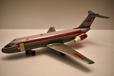 Vintage Nomura T.N. Japan Tin Litho TWA DC-9 Airplane Battery