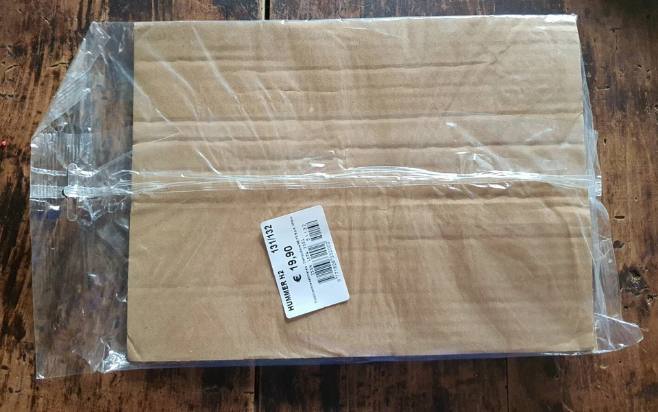 HUMMER H2 1:8 modello radiocomandato  HOBBY&WORK no.131/132 NUMERO DOPPIO❗ - Immagine 4 di 4