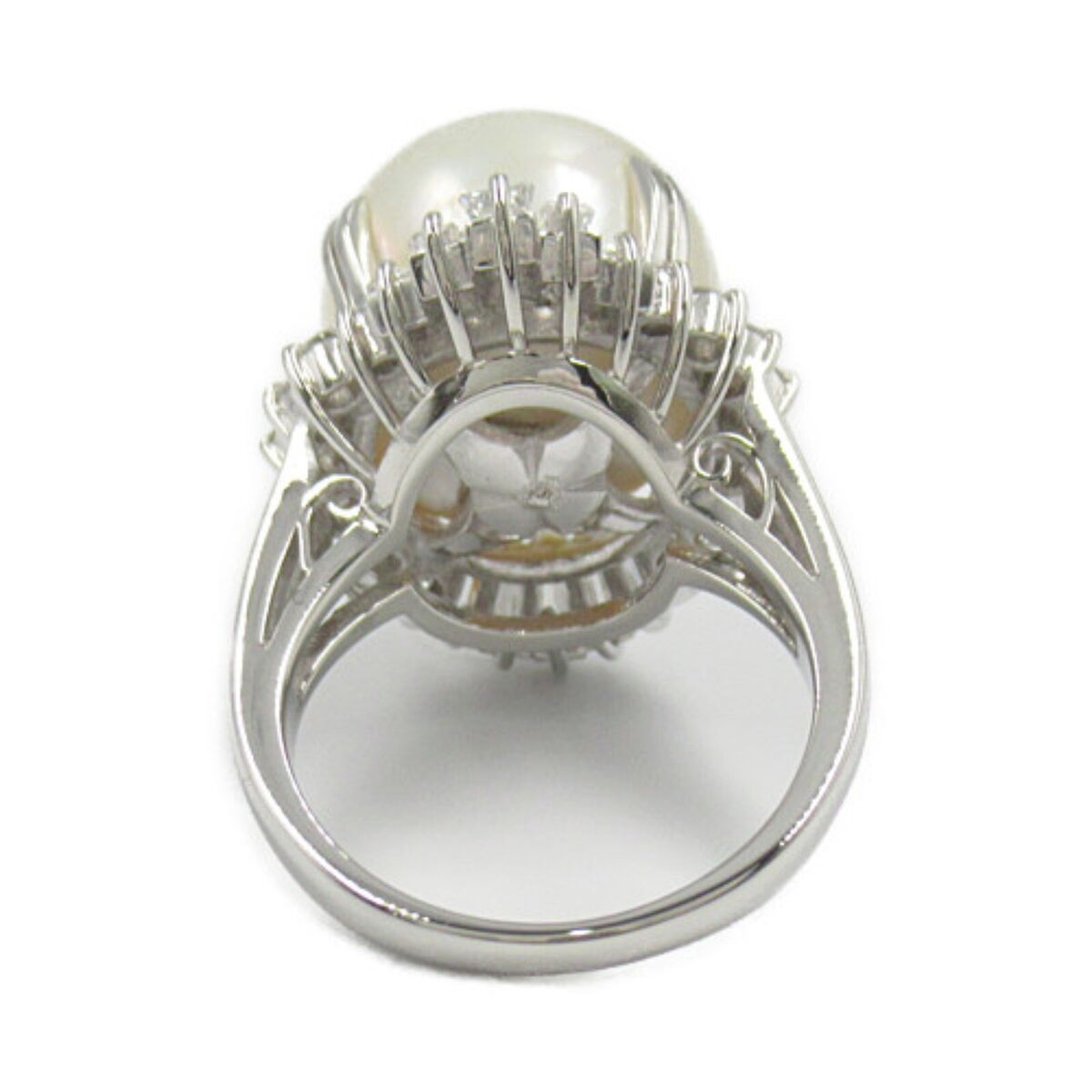 TASAKI White Pearl Diamond Ring Pt900 Platinum Clear White TASAKI White Pearl Diamond Ring Pt900 Platinum Clear White