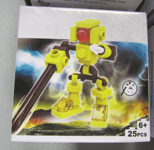 Brick Loot Exclusive Xerk Bots - 5 Total (127 pieces) - Picture 4 of 10