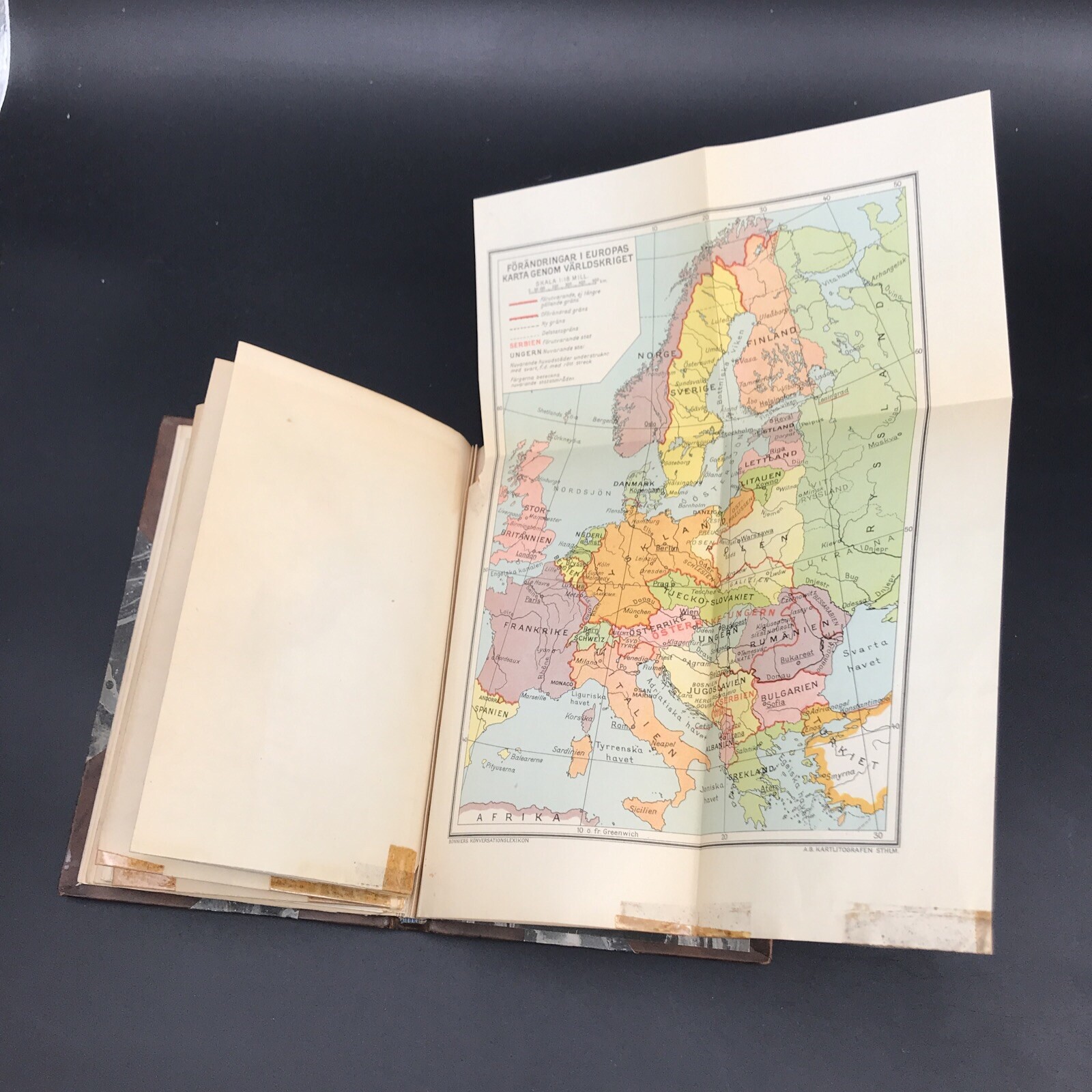 Vintage c1920s Bonniers 11 Maps Swedish Conversational Dictionary Book 5" x 7.5"