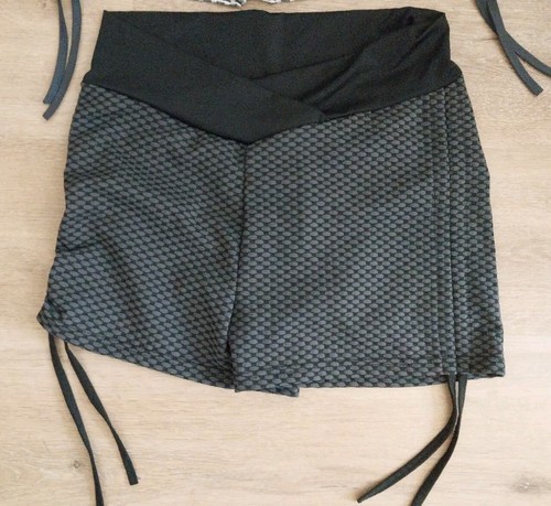 Shorts Yoga Workout Clothes Stretchy Spandex Women's L Pull Up NWOT Lot Of 2 USA - Picture 4 of 4