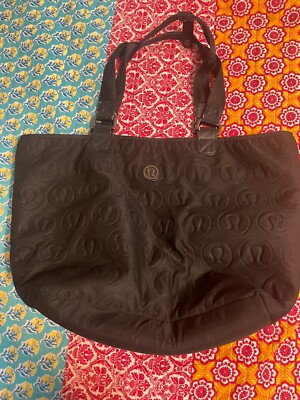 Lululemon Tote Diaper Bag Aqua Black/White Reversible XL ALL LOGO Multi Pockets | eBay Lululemon Tote Diaper Bag Aqua Black/White Reversible XL ALL LOGO Multi Pockets | eBay