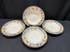 Mikasa "GARDEN HARVEST" Intaglio CAC29  Set of 4  Rimmed Soup Bowls  9 3/8"