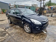 Hyundai i20 MK1 2012 1.2L Petrol Black fr *Breaking Spare* Wiper arm G4LA