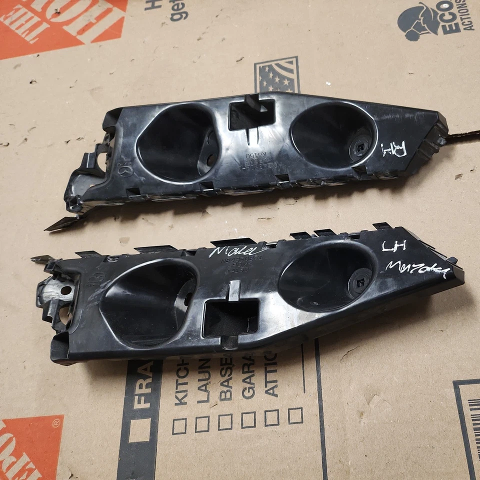 MAZDA MX-5 MIATA 2016-2024 trasero derecho parachoques soporte de retención N243502H1 OEM Foto 2 de 4