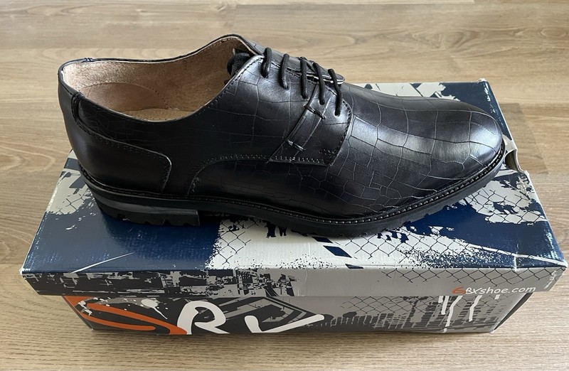 GBX Mens Brenner Leather Croc Pattern Dress Shoes, Size 10.5M, New In Box