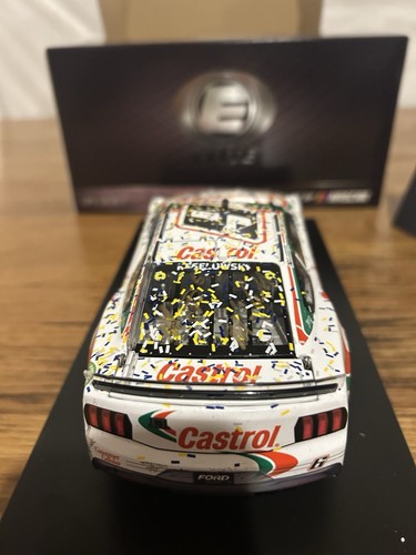 NASCAR Lionel Elite 2024 Brad K. #6 Dual Auto Darlington Win 1/24 Diecast Car - Picture 8 of 10