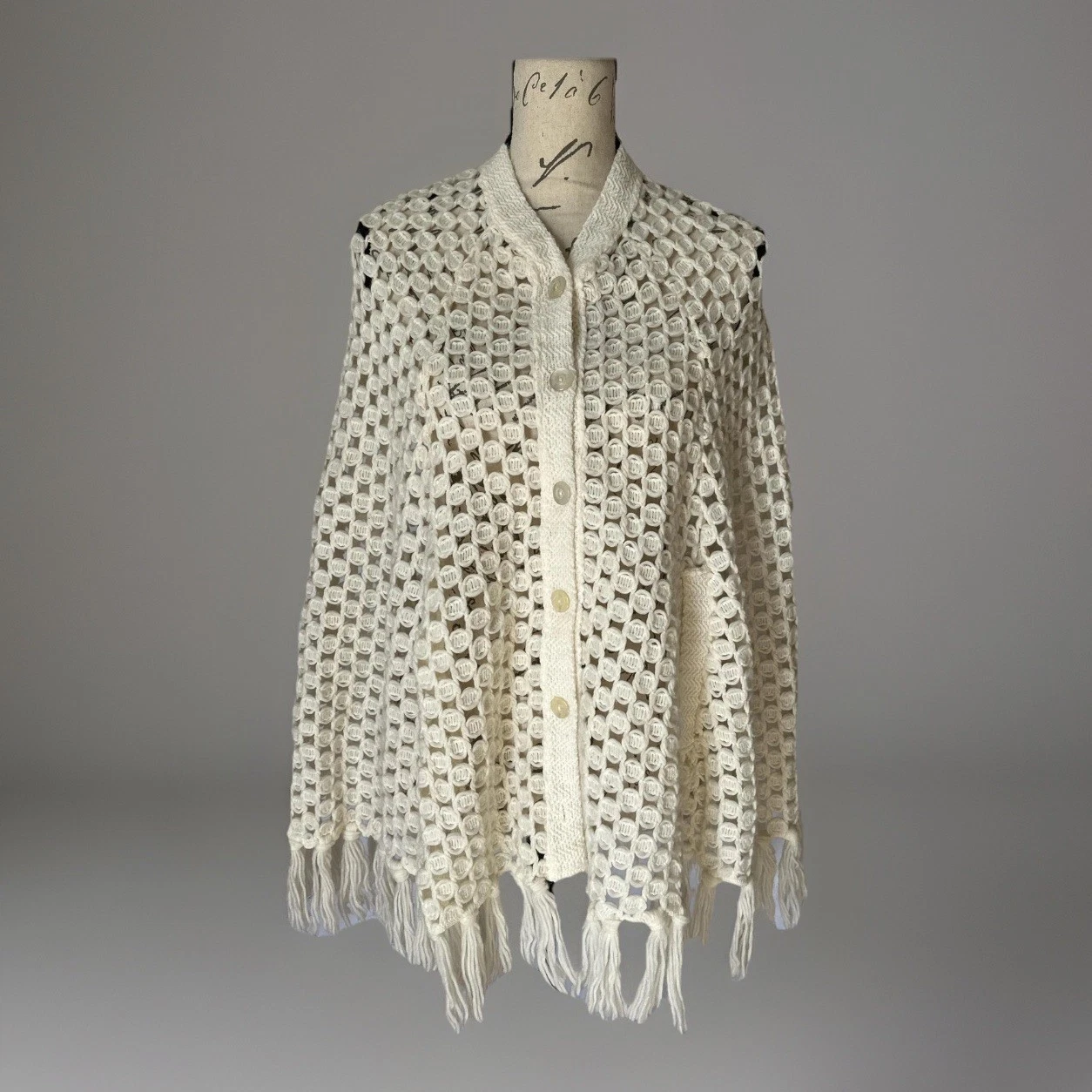 Vintage Crochet Cape Poncho Womens One Size Ivory Fringe Open Knit 70s