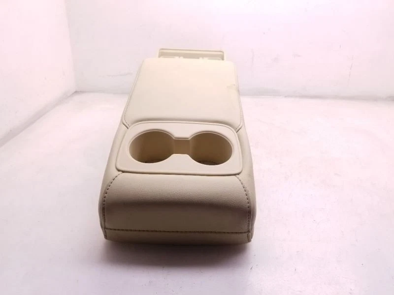 Toyota Avalon 2014 asiento trasero reposabrazos central Foto 2 de 4