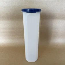 Tupperware Modular Mates Round #5 Container with Spaghetti Insert Dark Blue Seal