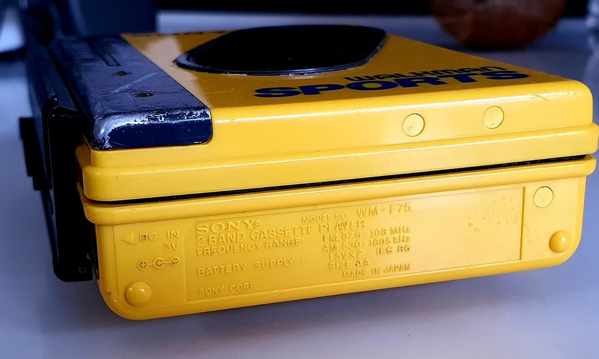 Vintage Sony Sports Walkman WM-F75 Radio/Cassette Player +