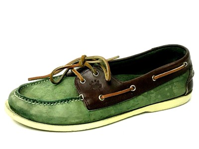 thom mcan boat shoes