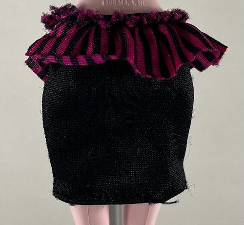 Monster High Doll Draculaura Sweet 1600 Pink Skirt Replacement Accessory - Picture 3 of 5