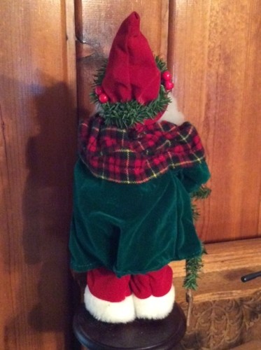 Primitive Country Holiday Plüsch 12 Zoll Weihnachtsmann karierter Schal auf Holzsockel NEU - Bild 7 von 7