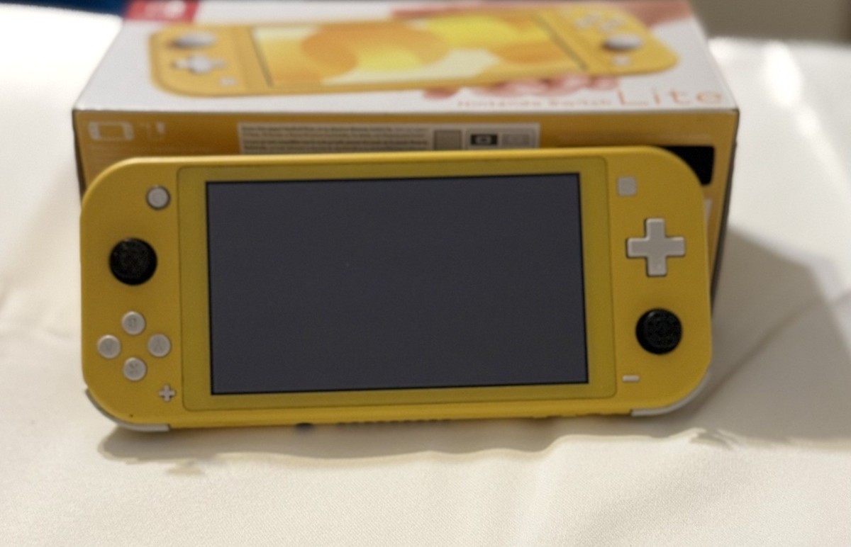 Nintendo Switch Lite Yellow Handheld System 32GB 720p Touch Screen