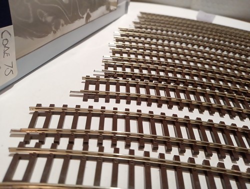 Roco 42424 Roco Line Track Bent 30° R4 481,2mm Ho x 10. With box. NewRef. (S64). - Picture 17 of 23
