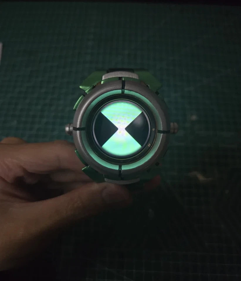 Reloj Ben 10 Omnitrix Samsung S4 tamaño real usable réplica cosplay Foto 4 de 4
