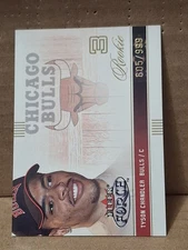 2001 TYSON CHANDLER FLEER FORCE STAMPED RC /999 ROOKIE CARD #102 CHICAGO BULLS 