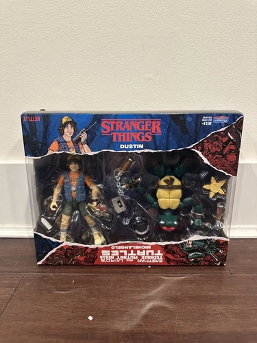 Teenage Mutant Ninja Turtles Stranger Things Michelangelo & Dustin Figure 2-Pack