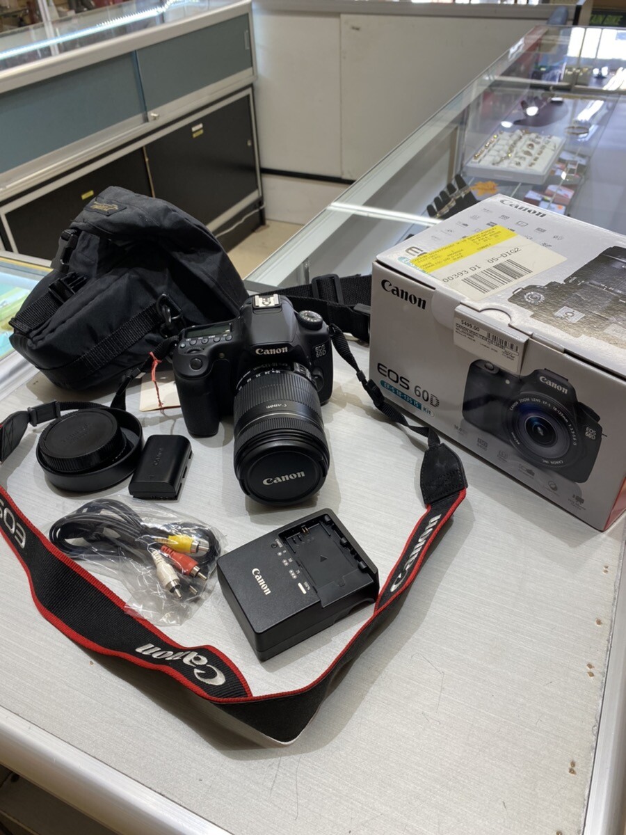 CANON DS126281 with Lens (WLJ003960) | eBay