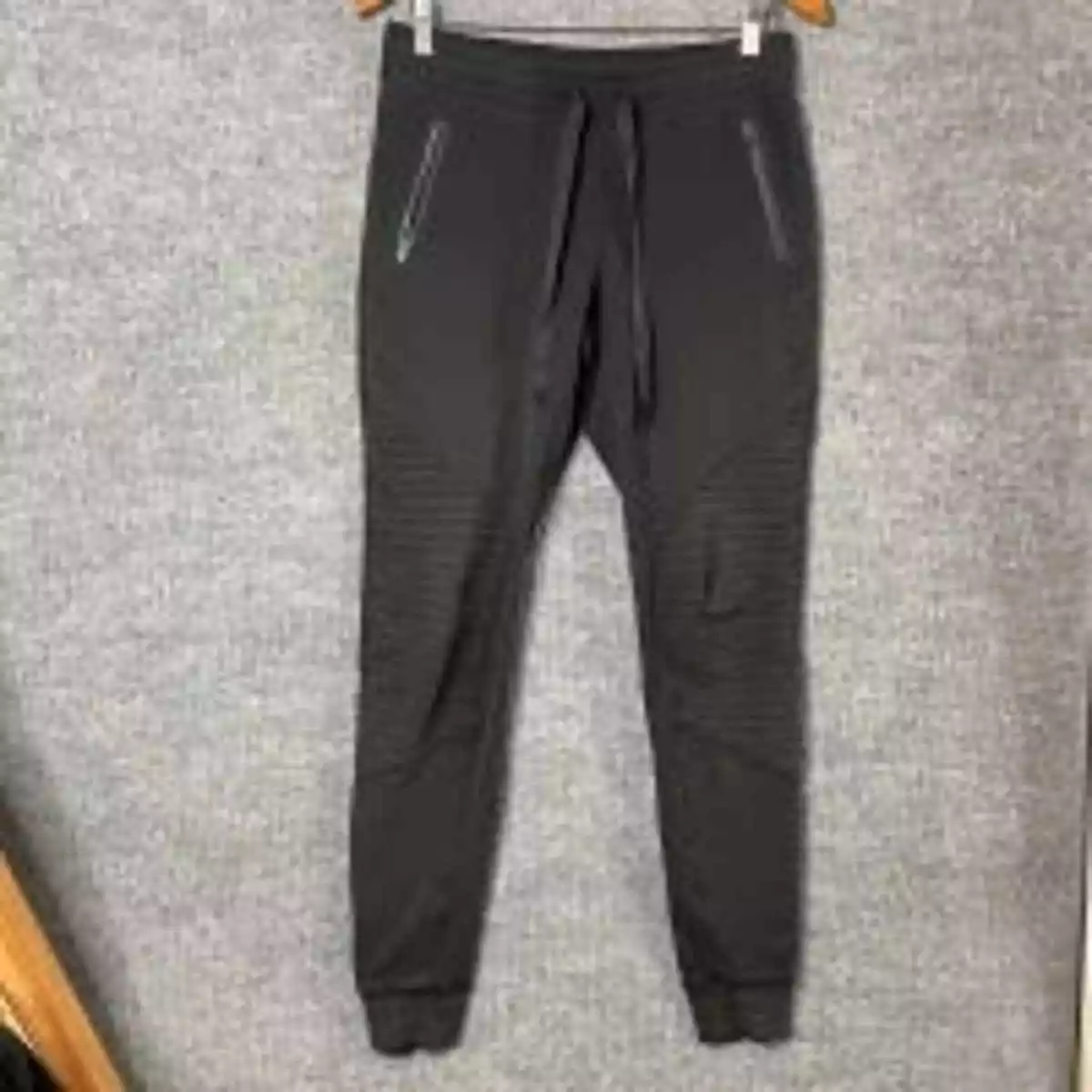 Alo Yoga Moto Sweatpants