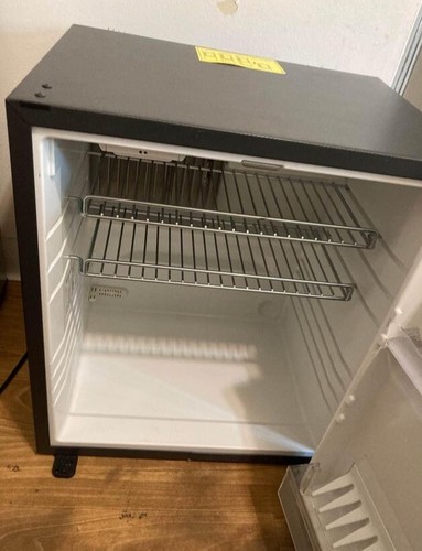 Dometic RH169LD Single Door Fridge 2.12 cu Home Personal Use. Works! 120Volts - Picture 6 of 11
