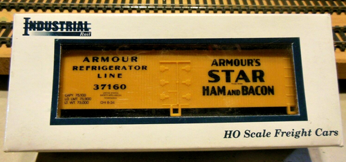 INDUSTRIAL RAIL HO Scale 40' Scribed Wood Side Reefer Car "ARMOUR" - Picture 12 of 12
