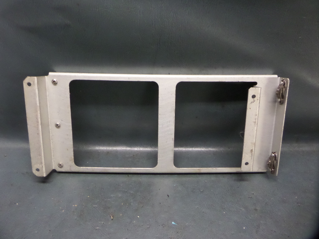 Avionic Radio Rack 30782-460927-01 AVIONICS RADIO RACK MOUNT AIRCRAFT AVIATION | eBay