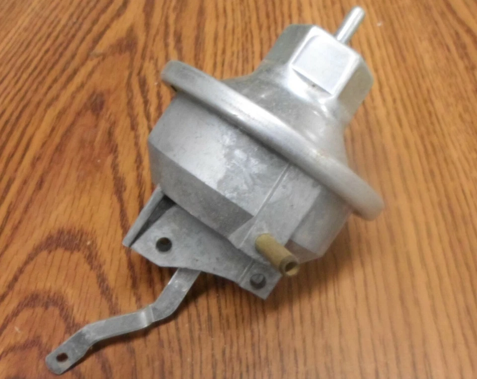 Distributor Dual Vacuum Advance replaces D2PZ12370M DD631A on 65-74 Ford Mercury - Image 2 of 4