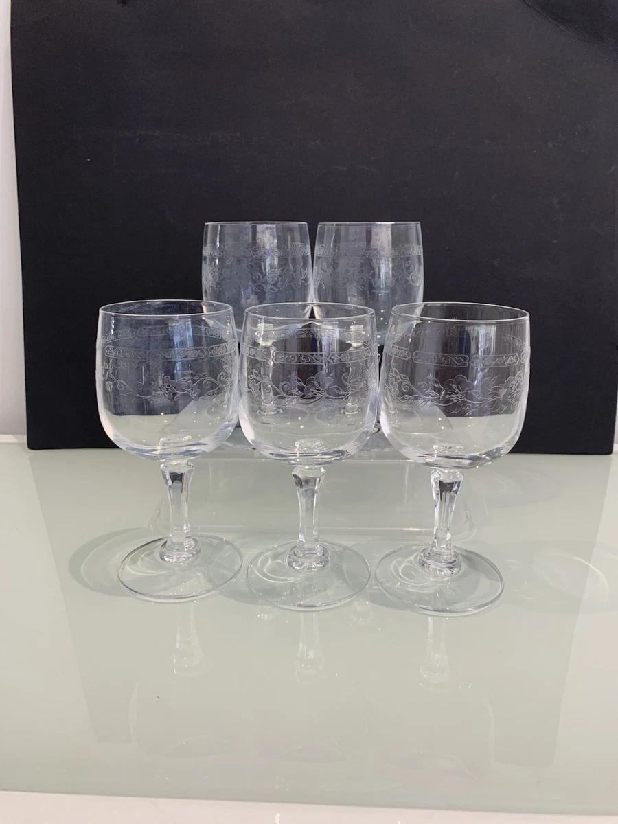 SERIE DE 6 VERRES A WHISKY EN CRISTAL D'ARQUES GRAVES MODELE