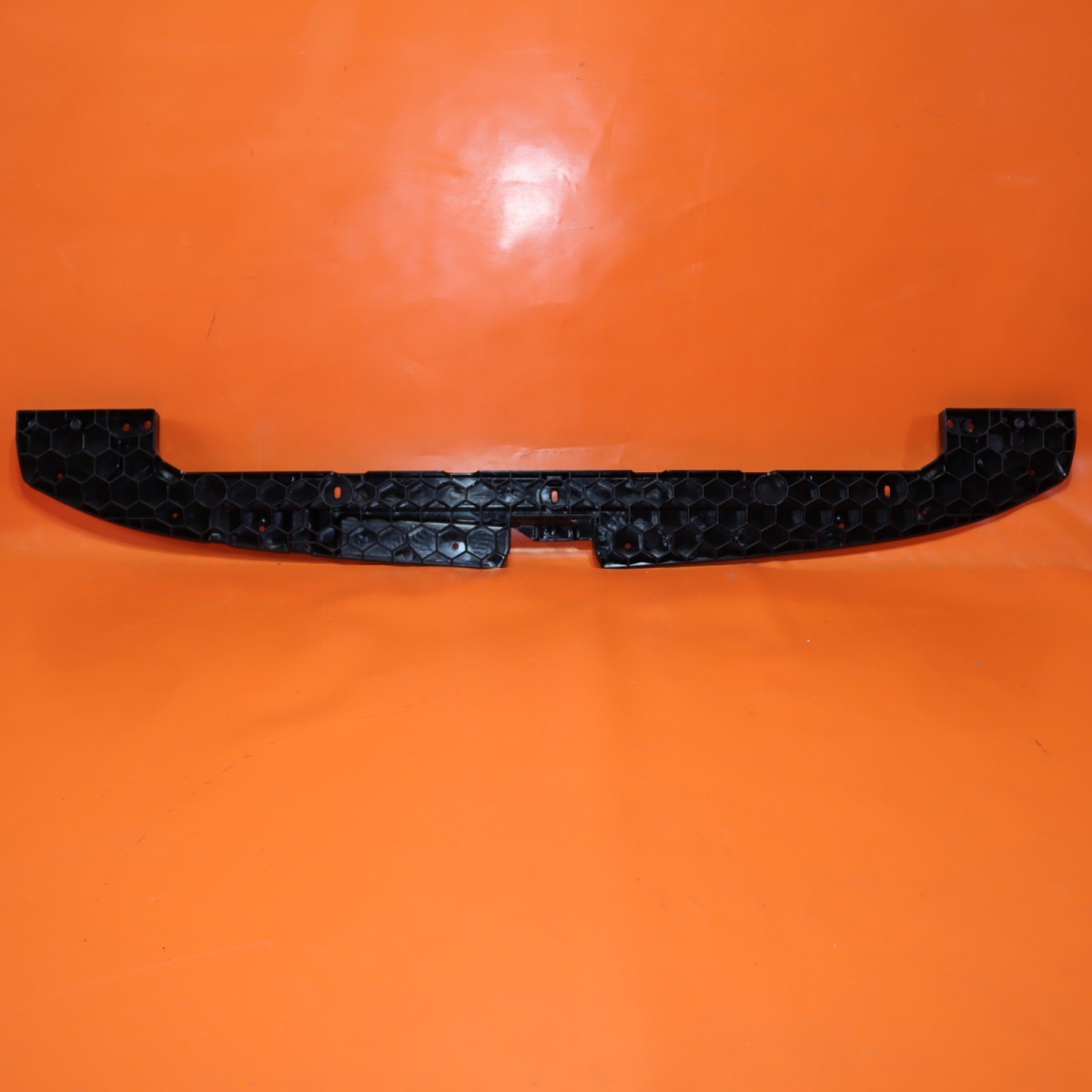 BENTLEY GT GTC RADIATOR SUPPORT LOWER 2019 2020 2021 3SD 807 333 C OEM