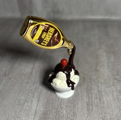 Gold Frozen Moments Hershey s Syrup Ice Cream Sundae Zuru Mini Brands Series 4